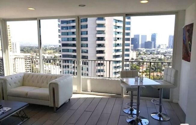 2 beds, 2 baths, 1,182 sqft, $6,395, Unit 2103