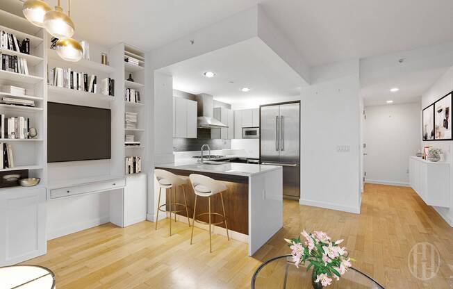 1 bed, 1.5 baths, 999 sqft, $5,999, Unit 1502