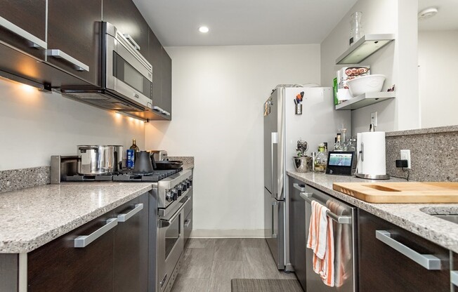 2 beds, 2 baths, 1,350 sqft, $7,000, Unit 701