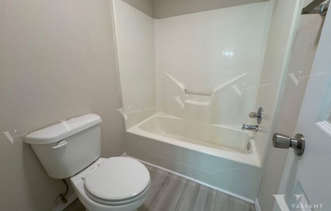 2 beds, 2 baths, $1,195, Unit 12