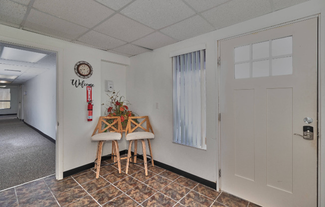 1212 S HIGHLAND AVE