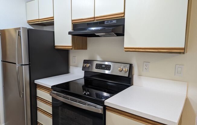 2 beds, 1 bath, 810 sqft, $1,995, Unit C303