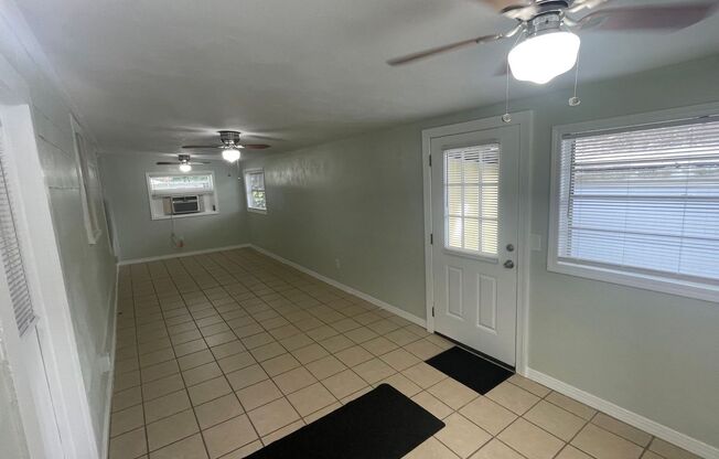 Spacious 2 bedroom, 1 bathroom home Available now!