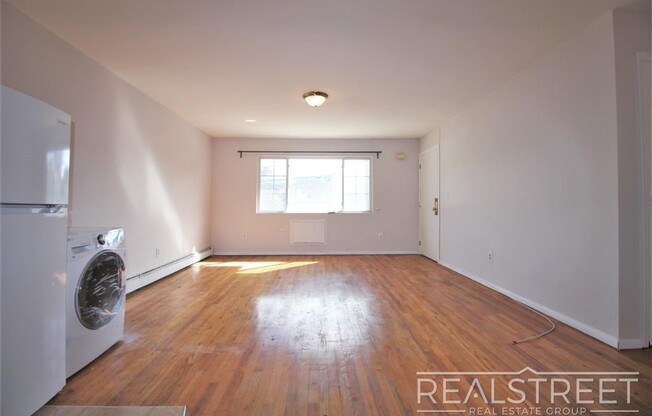 319 WINTHROP ST