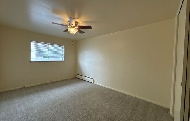 2 beds, 1 bath, 895 sqft, $1,450, Unit 202