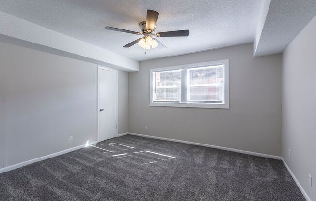 2 beds, 1.5 baths, 1,100 sqft, $1,195, Unit #120