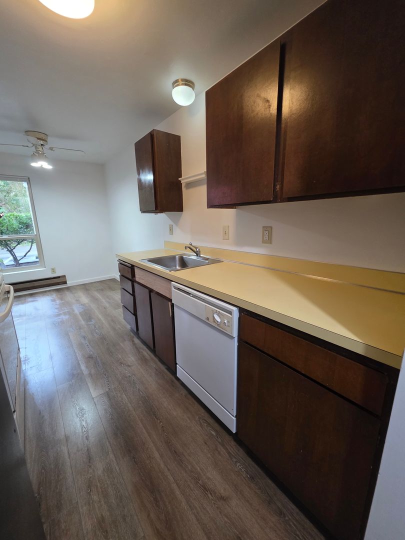 A925 - Woodhaven Apartments