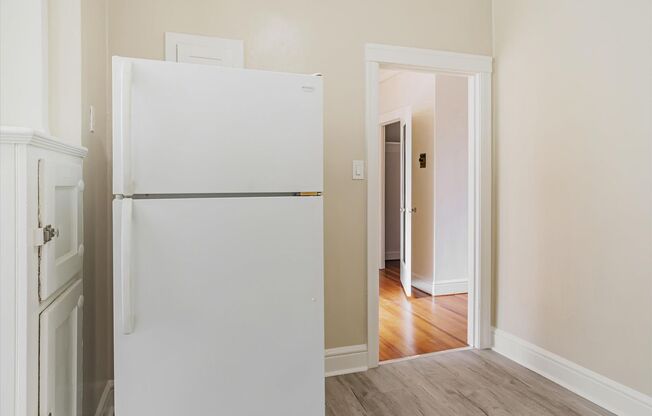 1 bed, 1 bath, $3,150, Unit 202