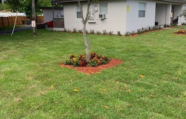 5819 Polk St Hollywood, FL 33021