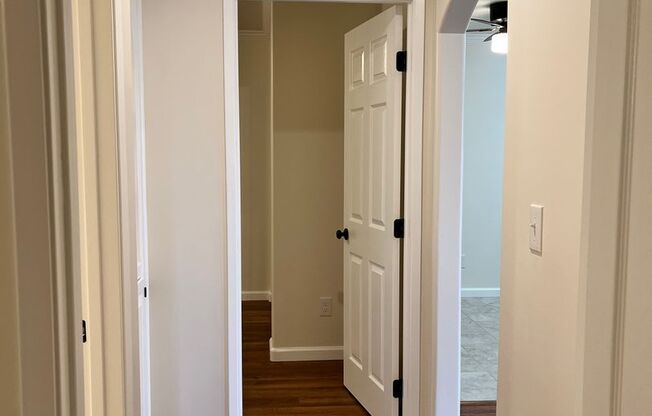 2 beds, 1 bath, 918 sqft, $2,999, Unit 031