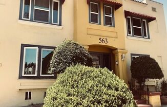 Studio, 1 bath, 470 sqft, $1,345, Unit 105