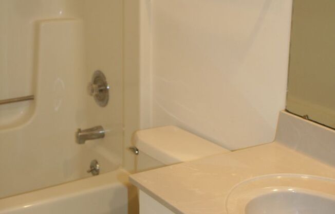 1 bed, 1 bath, 656 sqft, $1,110, Unit 410-209
