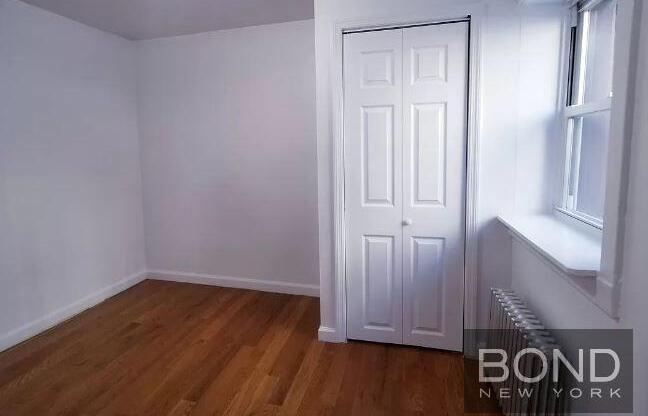 1 bed, 1 bath, $2,400, Unit 1B