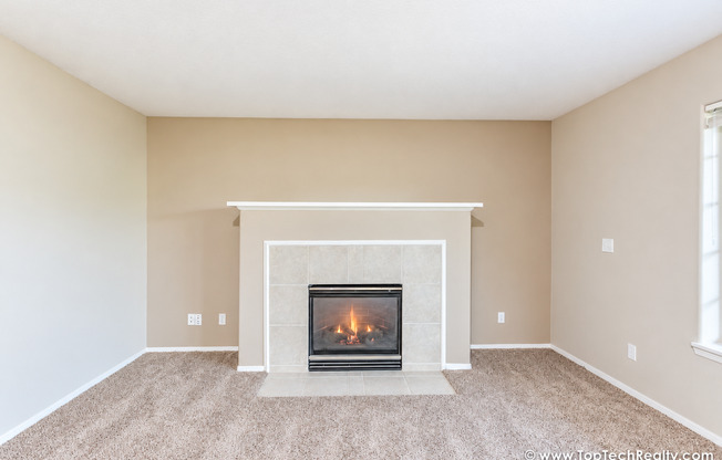 3 beds, 2.5 baths, $2,550