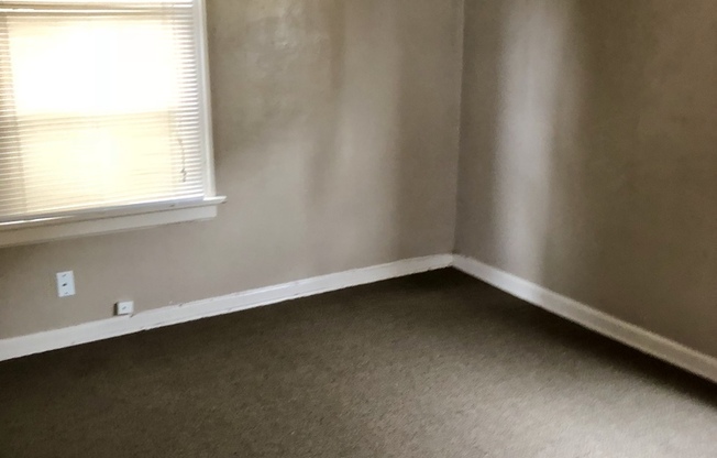 2 beds, 1 bath, 600 sqft, $1,200, Unit 3