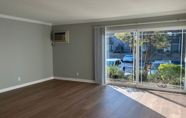 2 beds, 2 baths, 880 sqft, $2,895, Unit N-28