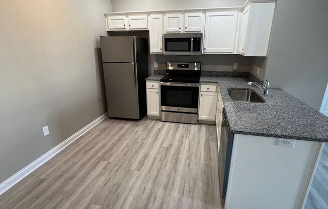 1 bed, 1 bath, 765 sqft, $895, Unit 226 2A