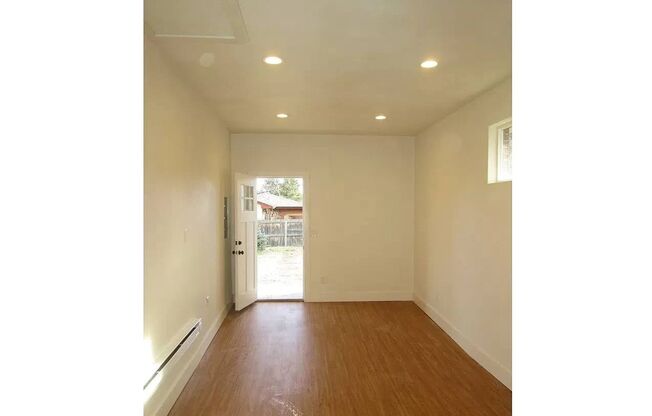 East Boulder Home - 5 bed + Office Available August 11th!