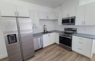 2 beds, 2 baths, $2,500