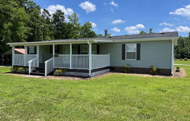 Beautiful 3 Bed, 2.5 Bath Home located in the country with a beautiful view!