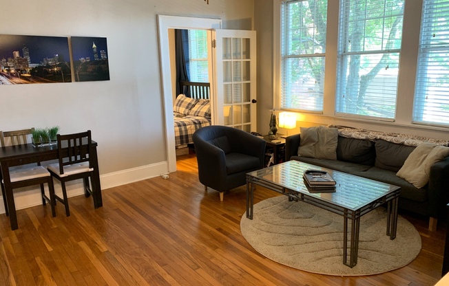 1 bed, 1 bath, $1,600