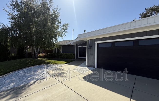 23 SAIL CT