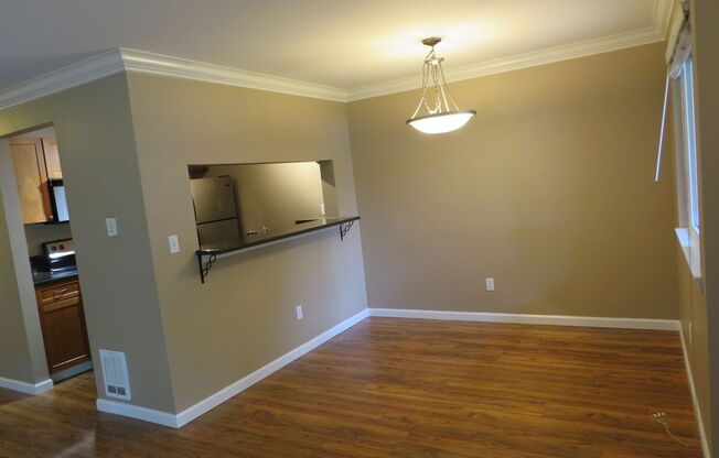 Bothell/Juanita Charming 1Bed/1Ba Condo in Gated Community $1895.00