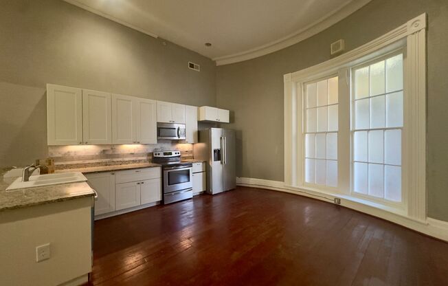 Apartment Units in Downtown, Baltimore, MD!