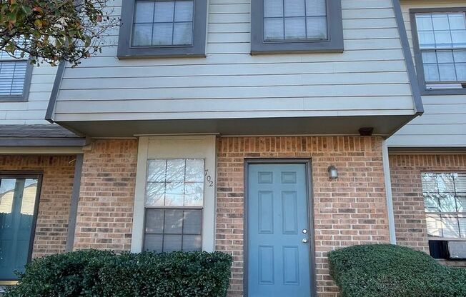 2 BEDROOM CONDO BY UNT