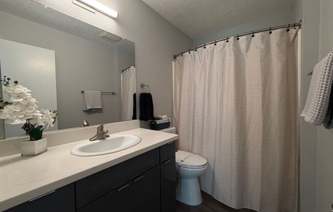 1 bed, 1 bath, 635 sqft, $2,195, Unit J102
