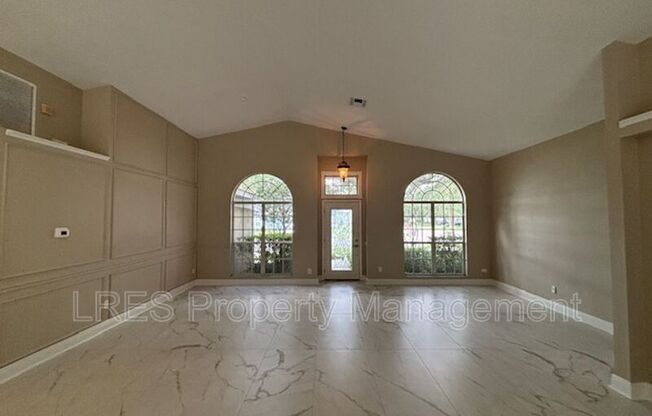 1028 KERWOOD CIR