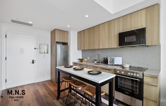 1 bed, 1 bath, $3,222, Unit 603