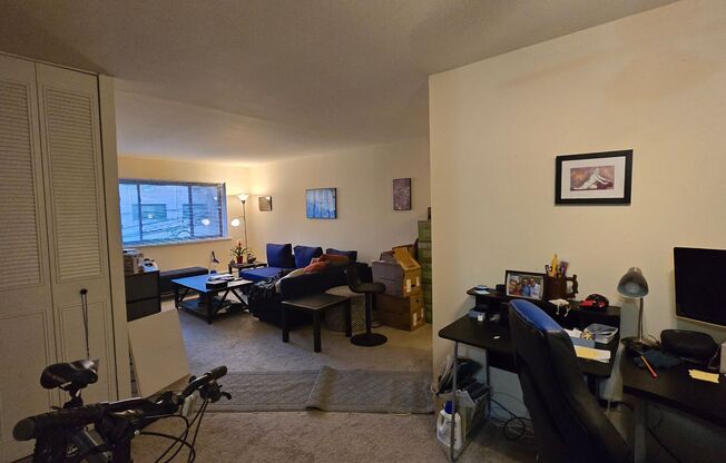 1 bed, 1 bath, 700 sqft, $1,620, Unit 431-#328