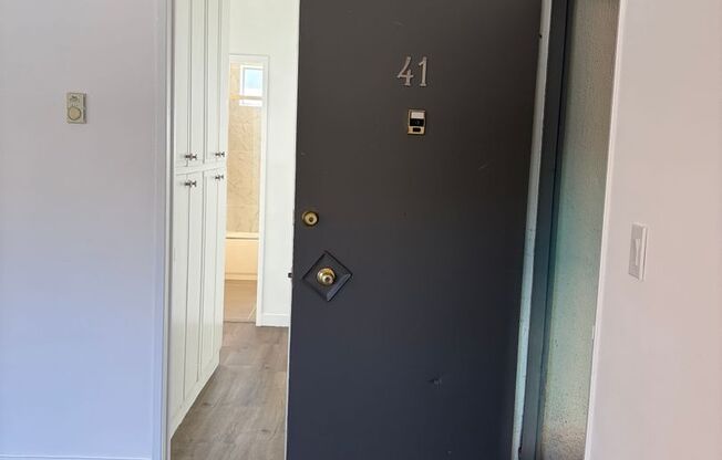 2 beds, 2 baths, 950 sqft, $2,295, Unit 41