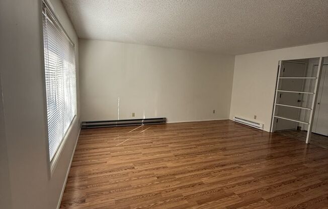 Private Two Bedroom Condo in South Salem