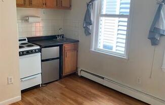 Studio, 1 bath, $1,750, Unit 303