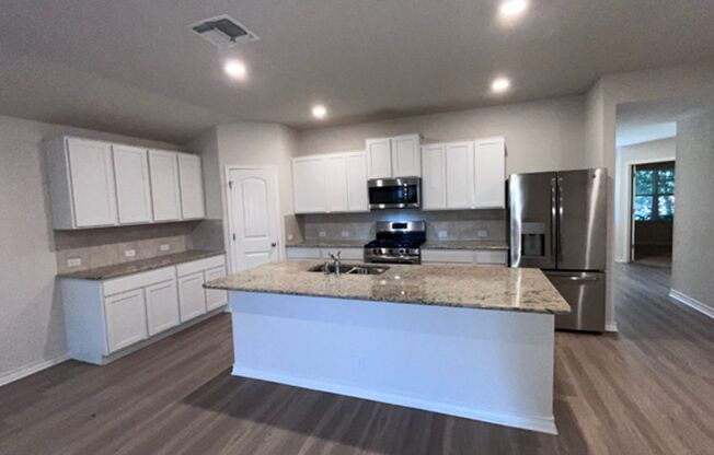 Charming 4-Bedroom Home Available for Rent!  Far NW
