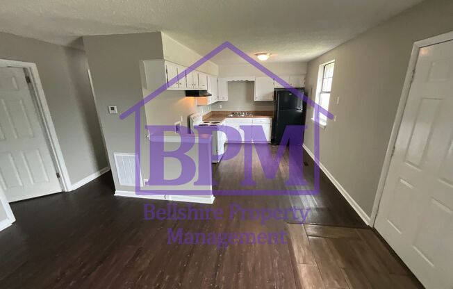 Cozy 2 Bed | 1 Bath Duplex in Hermitage