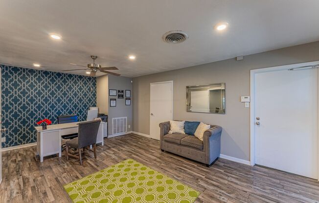 3 beds, 2 baths, 1,100 sqft, $1,495, Unit 251