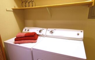 2 beds, 1 bath, 1,035 sqft, $1,415, Unit 1814-242