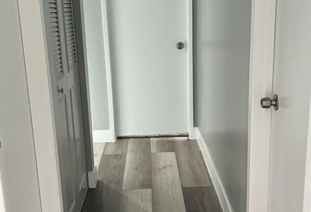 3 beds, 1 bath, 945 sqft, $1,600, Unit 1326 L1