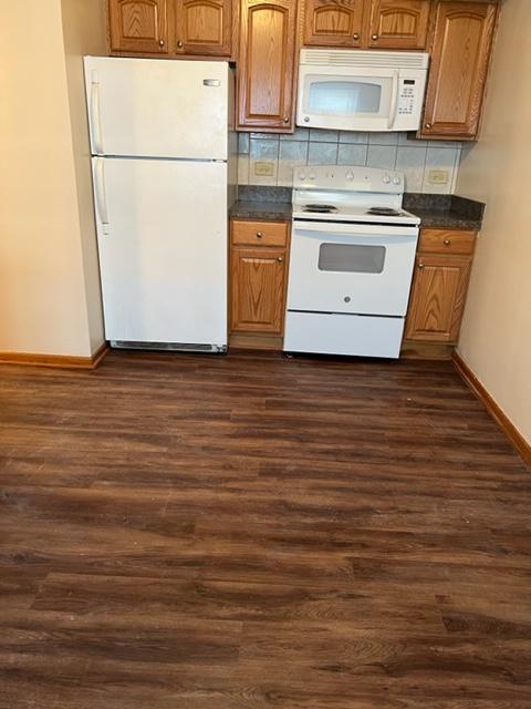 554 Pershing Ave Apt C Glen Ellyn IL 60137