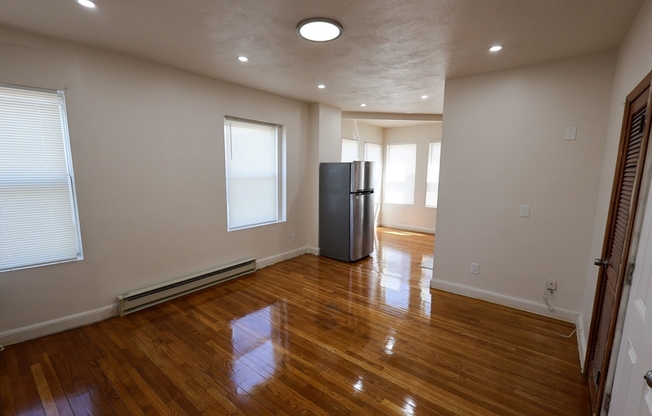 1 KENILWORTH ST