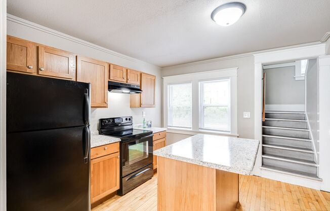 1202-1318 Summit Ave.