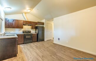 2 beds, 1 bath, 700 sqft, $1,400, Unit 207