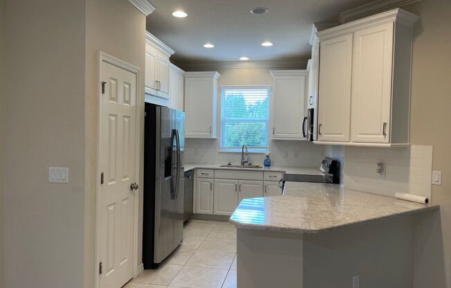 1061 Amber Leaf Trl, Wesley Chapel, FL 33544