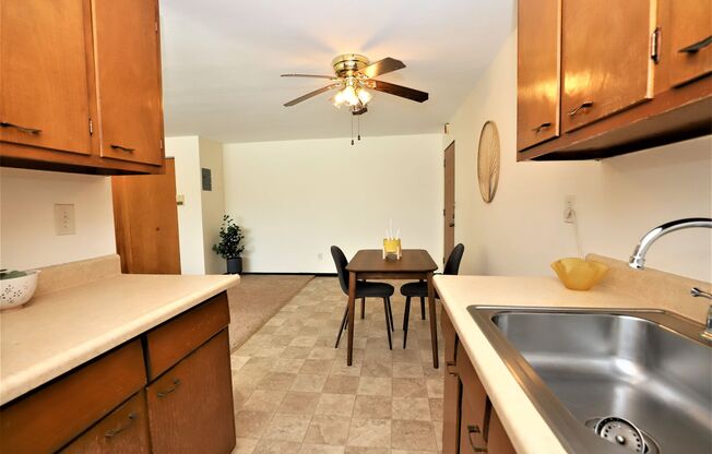 Chowen Plaza Apartments