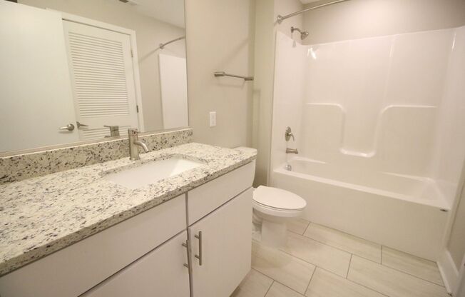 1 bed, 1 bath, 533 sqft, $1,425, Unit APT 332