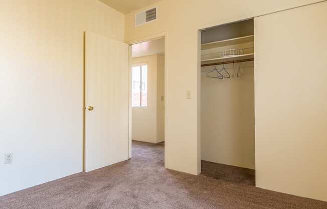 Camino seco village apartments with carpet flooring