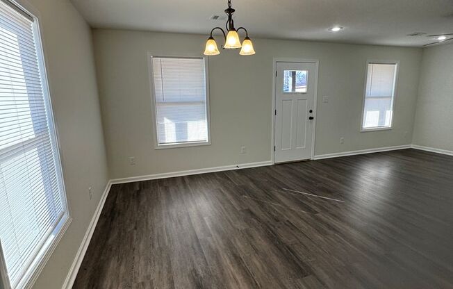 New 3 bed / 3 bath in Truman. Available Now!